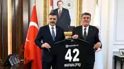 Beşiktaş Başkanı Adalı, İçişleri Bakanı Çiftçi'yi Ziyaret Etti