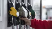 Benzin ve Motorine Zam mı İndirim mi? 3 Mayıs Güncel Akaryakıt Fiyatları