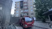Diyarbakır'da apartman yangını: İtfaiye eri yaralandı, 2 kişi dumandan etkilendi
