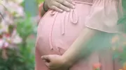 Doğum izni 24 hafta Resmi Gazete'de yayınlandı! Babalık izni 10 gün oldu