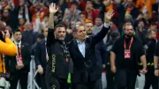 Dursun Özbek ve Okan Buruk Galatasaray'ı Dipten Alıp Zirveye Taşıdı!