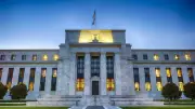 Fed'den petrol şoku uyarısı: Finansal istikrar risk altında