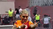 Galatasaray'ın yıldızı Lucas Torreira saldırı sonrası konuştu: Eski ve yeni sevgilisi arkadaş çıktı