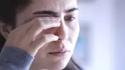 Gözünüz Sürekli Kaşınıyorsa Dikkat! Nedeni Sandığınızdan Farklı Olabilir