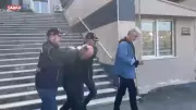 Küçükçekmece'de husumet kavgası kanlı bitti: 3 çocuk babası sokak ortasında vuruldu