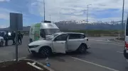 Konya Seydişehir'de korkutan kaza: Otomobil ile kamyonet çarpıştı, 4 yaralı