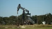 Küresel Petrol Piyasasında Arz Daralması: Goldman Sachs'tan Kritik Uyarı
