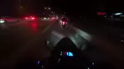 Maltepe'de otomobil devrildi, motosikletli son anda kurtuldu