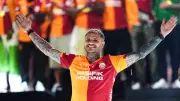 Mauro Icardi'den Galatasaray'a veda sinyali: Bazı aşklar elveda demez