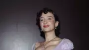 Melike Şahin Konserde Hayranıyla Eğlenceli Diyalog: Bunu Kaç Ay Saklamışım