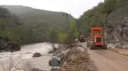 Munzur suyu taşkını sonrası Tunceli-Ovacık yolu yeniden açıldı