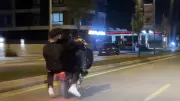 Sakarya'da motosiklette 3 kişi tehlikeli yolculuk yaptı