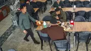 İstanbul'da İki Kişi Büfede Yemek Yiyip Hesap Ödemeden Kaçtı, Ayranı da Aldı
