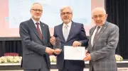 Yabancı Dille Öğretim Masaya Yatırıldı: Dil ve Kimlik Vurgusu