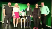 Yapay Zeka Robotu Tiyatro Sahnesinde: Şimdi Telefonunuza Bir Kod Gelecek