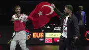 Yusuf Yünaçtı Avrupa Para Tekvando Şampiyonası'nda altın madalya kazandı