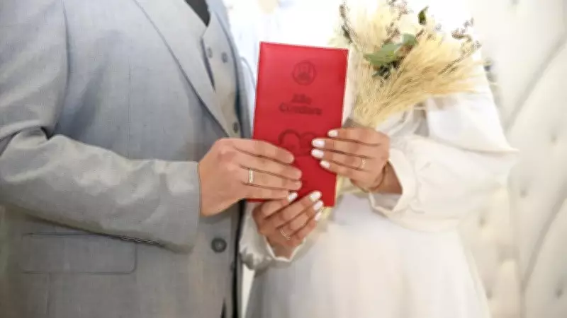 06.06.2026'da Evlenen Çiftlerden Nikah Salonlarında Yoğunluk