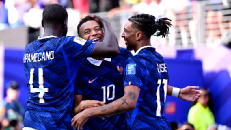 2026 Dünya Kupası: Fransa 3-0 İsveç, Mbappe ve Barcola Golleriyle Son 16'da