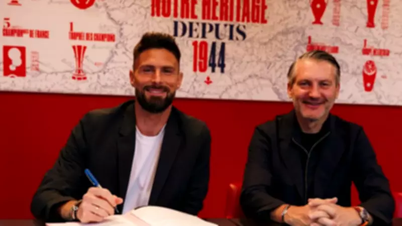 39 yaşındaki Olivier Giroux, Lille ile yeni sözleşme imzaladı