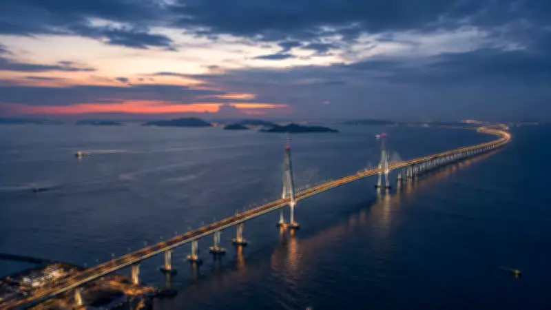 55 Kilometre Deniz Üstünde Giden Yol Bir Anda Gözden Kayboluyor