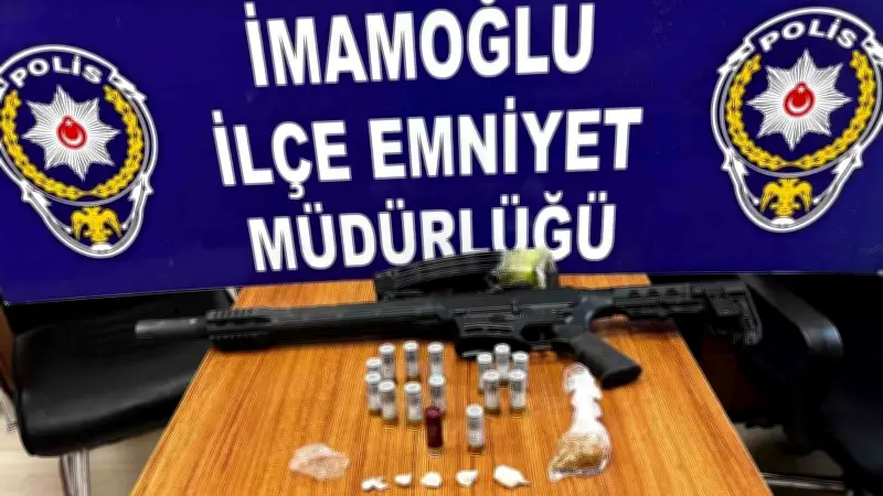 Adana'da 'Fedai' lakaplı uyuşturucu satıcısına operasyon: Yarım kilo hammadde ele geçirildi