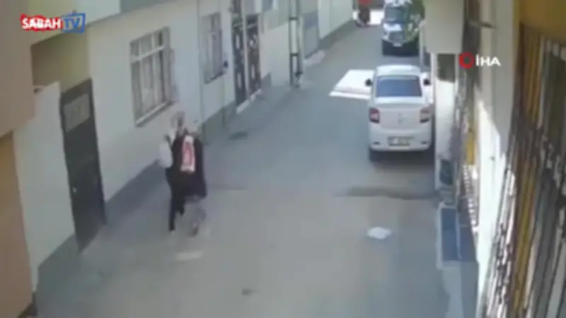 Adana'da Kadın Hırsızlar Evden Pirinç, Bulgur, Makarna ve Elektrikli Ocak Çaldı