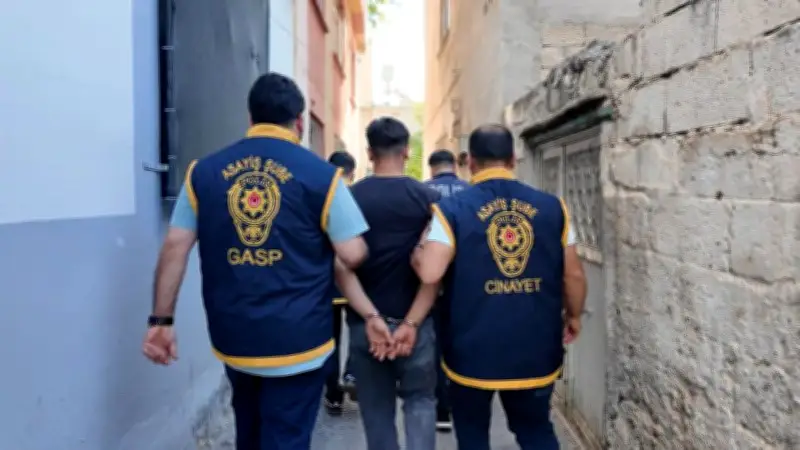 Adıyaman'da silah teşhirine 14 gözaltı