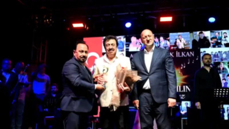 Ahmet Selçuk İlkan 50. Sanat Yılını Memleketi Adana'da Kutladı