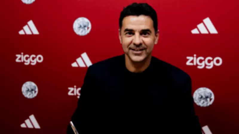 Ajax'ta Michel Dönemi Resmen Başladı! İspanyol Teknik Adam İmzayı Attı