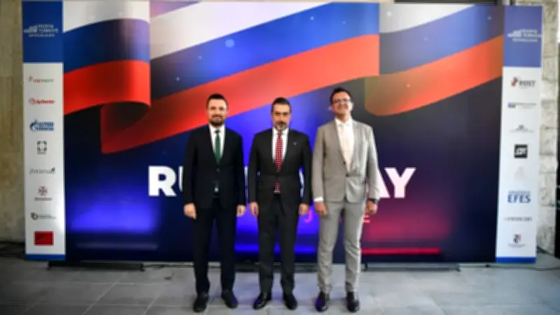 AK Parti Ankara İl Başkanı Özcan, Rusya Günü Resepsiyonuna Katıldı
