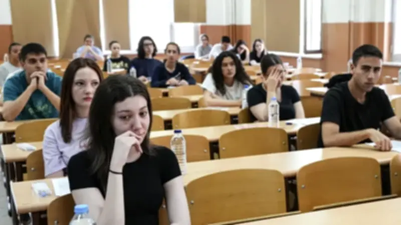 AK Parti İstanbul'dan YKS adaylarına giriş belgesi desteği