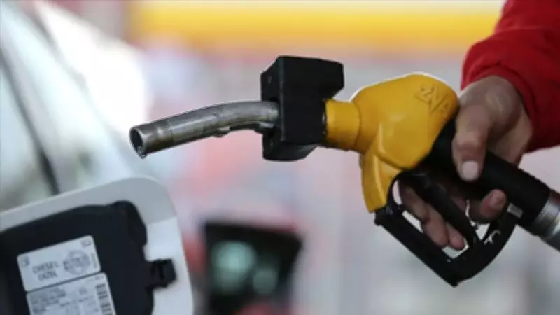 Akaryakıt fiyatlarına gece yarısı indirim! Benzin, motorin ve LPG'de son durum