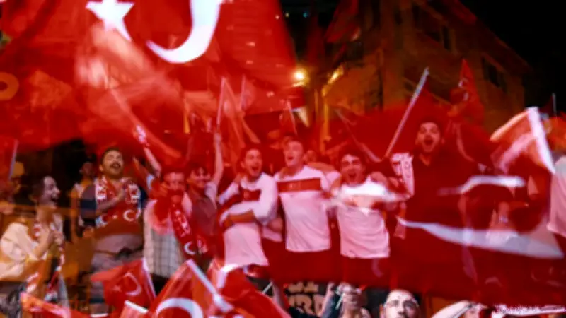 Altı Üstü İstanbul Oyuncularından Milli Takım'a Destek Videosu