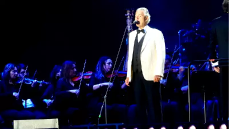 Andrea Bocelli İstanbul'da Stadyum Konseriyle Hayranlarıyla Buluştu