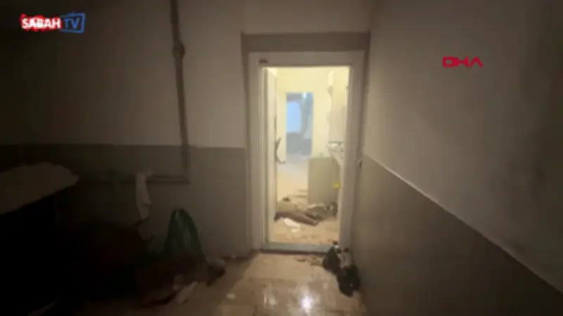Antalya'da psikolojik sorunlu kadın evi ateşe verip kendini kilitledi