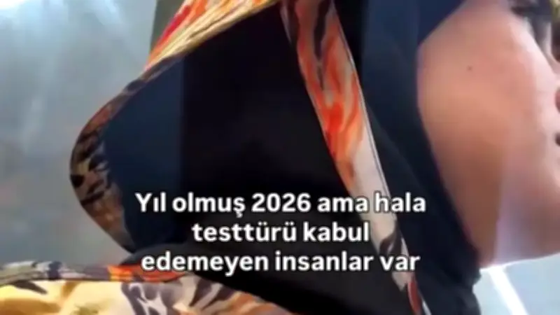 Antalya'da Tesettürlü Kadınlara Sözlü Saldırı: Yaşlı Adam Videoya Yakalandı