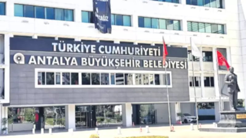 Antalya'daki yolsuzluk soruşturmasında 2 tutuklama