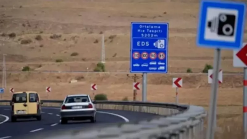 Araç sahipleri yola çıkmadan en çok bunu yaptı! 2,5 milyonu aşkın sürücü radarları sorguladı