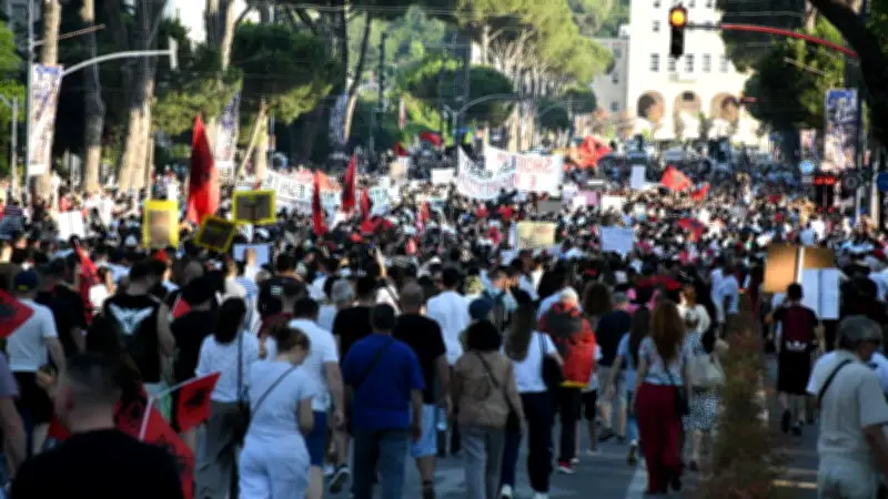 Arnavutluk'taki Trump bağlantılı turizm projesi protestoları 10. gününde