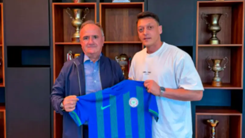 Çaykur Rizespor, futbol akademisi için Mesut Özil'le iş birliği yaptı