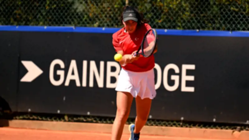 Ayla Aksu Portekiz'de WTA 125 finalinde