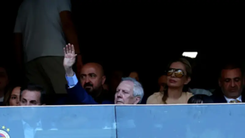Aziz Yıldırım golcü transferini bitiriyor! Aykut Kocaman'ın imza günü belli oldu