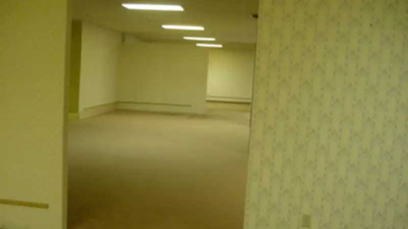 Backrooms Efsanesi: Bulanık Bir Fotoğraftan 117 Milyon Dolarlık Filme Uzanan Yolculuk