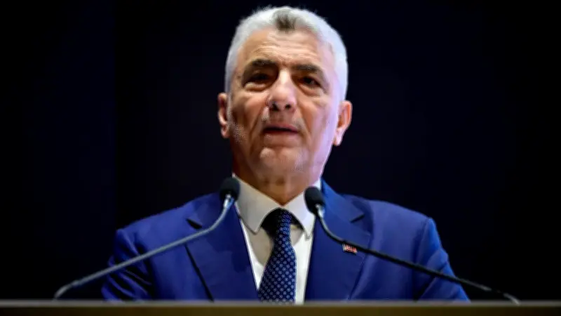 Bakan Bolat: Tekstil ve hazır giyimde siparişler Türkiye'ye dönüyor