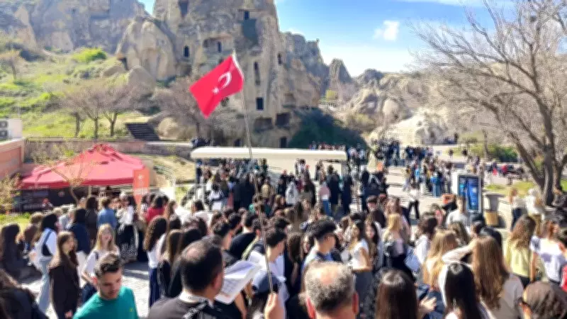 Bakan Ersoy açıkladı: Bayramda müzeler doldu taştı! Efes, Hierapolis ve Göbeklitepe zirvede