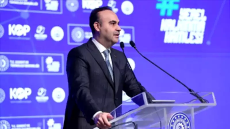 Bakan Kacır'dan Sıfır Atık Forumu'nda yoğun diplomasi trafiği