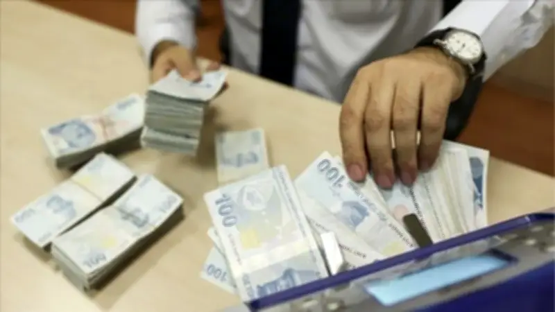 Bankacılık sektörü mevduatı 84,8 milyar lira azaldı
