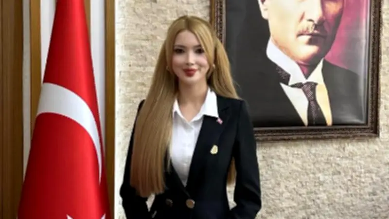 'Barbie Kaymakam' Tuğçe Orhan, Burdur Vali Yardımcılığına Atandı