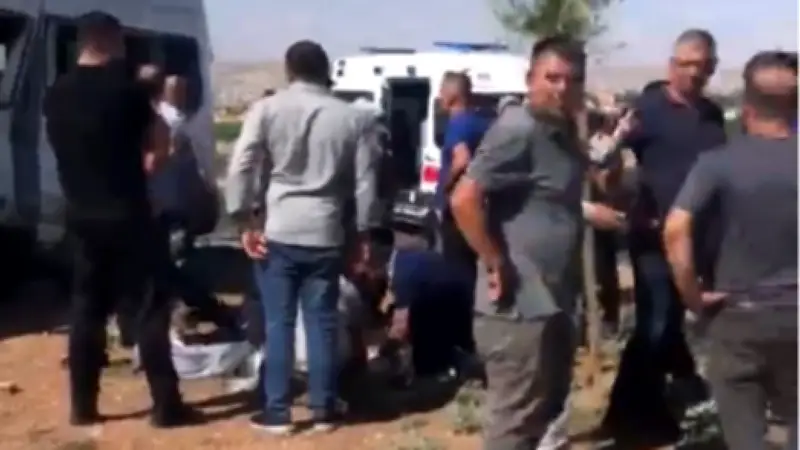 Batıraman Çevre Yolu'nda para nakil aracı ile minibüs çarpıştı: 15 yaralı