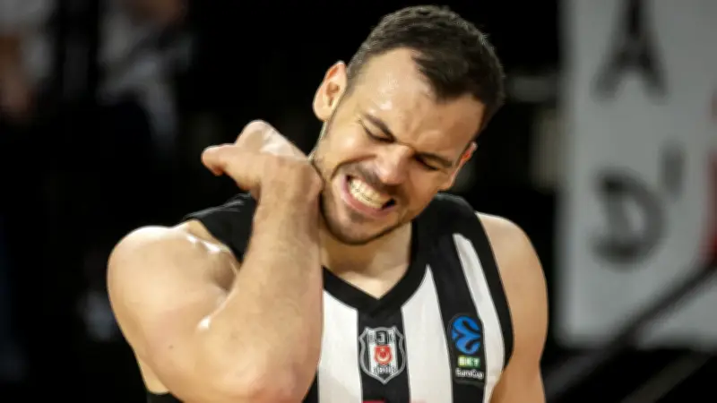 Beşiktaş'ta Ante Zizic Omuz Ameliyatı Oldu
